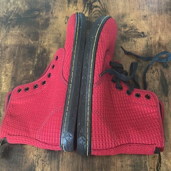 Rare Dr. Martens Womens Shoreditch Waffle Cotton Dark
Red Boot size 8 - Picture 5 of 8